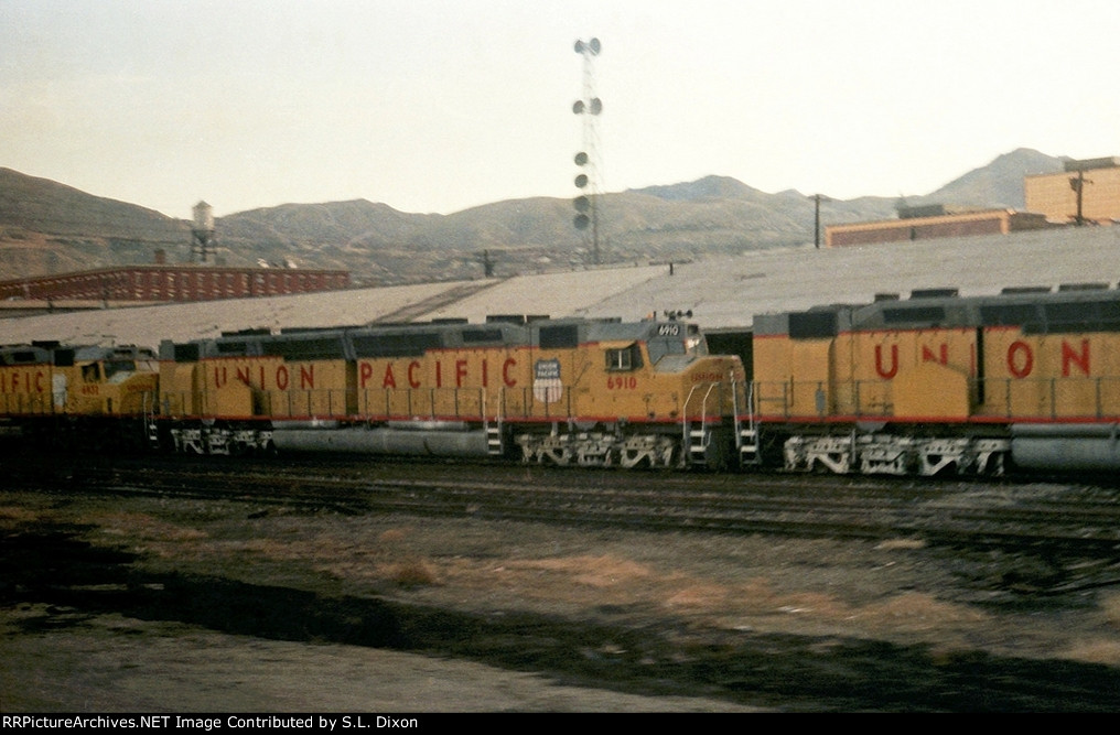 UP 6910